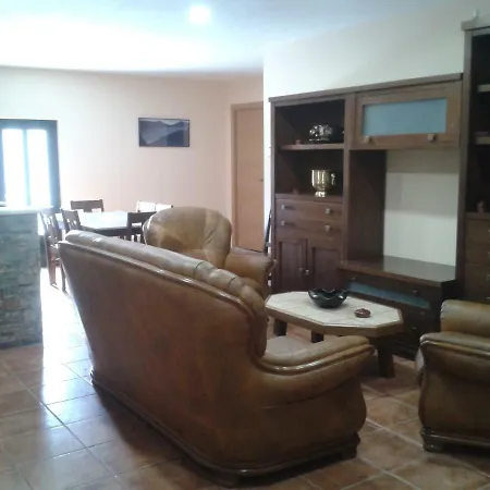 Prázdninový dům Casa Rosi. Cumbres Borrascosas Branuelas Villagaton